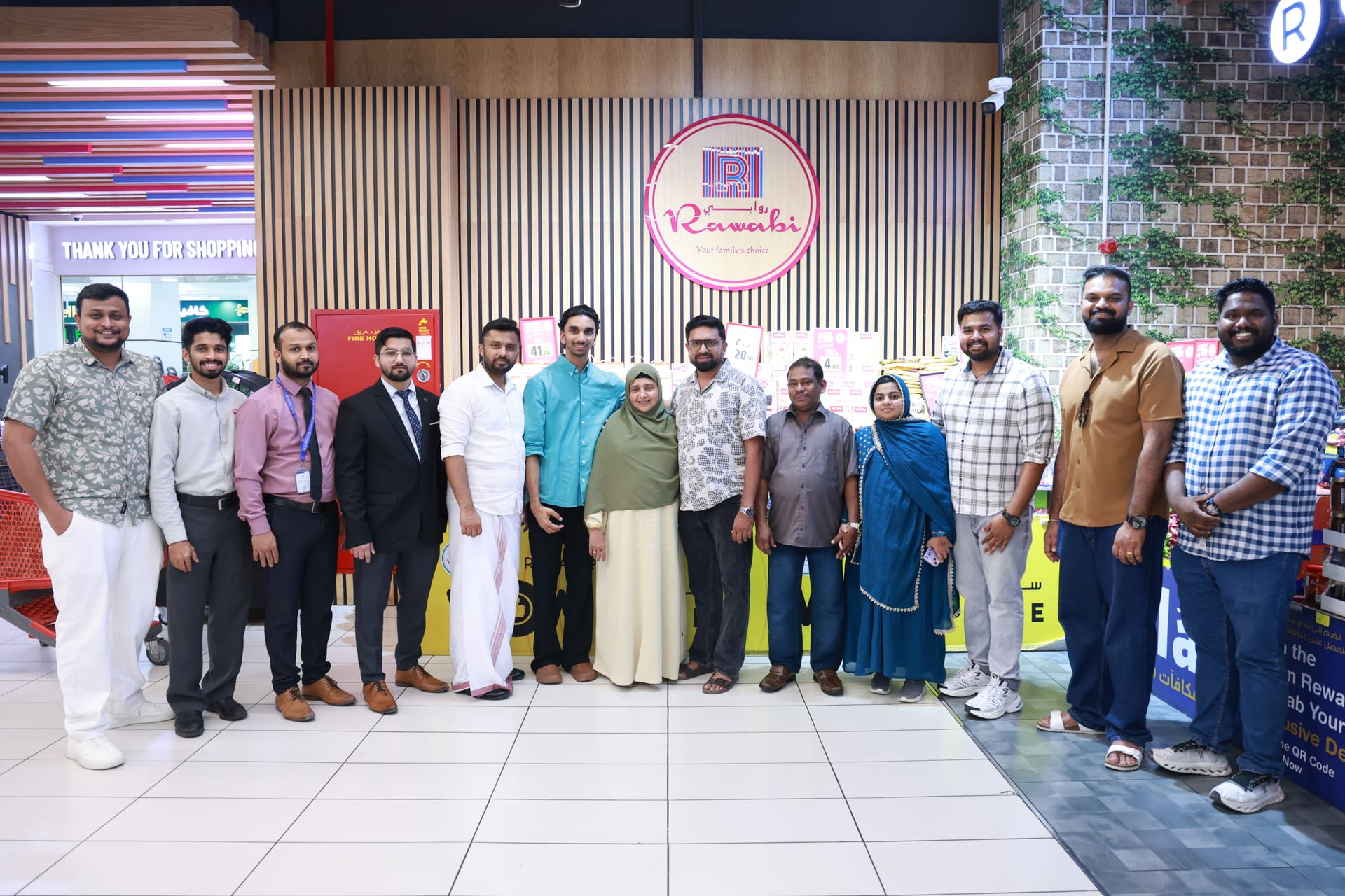 RAWABI ONNICHONAM WINNERS FROM INDIA VISIT RAWABI HYPERMARKET!